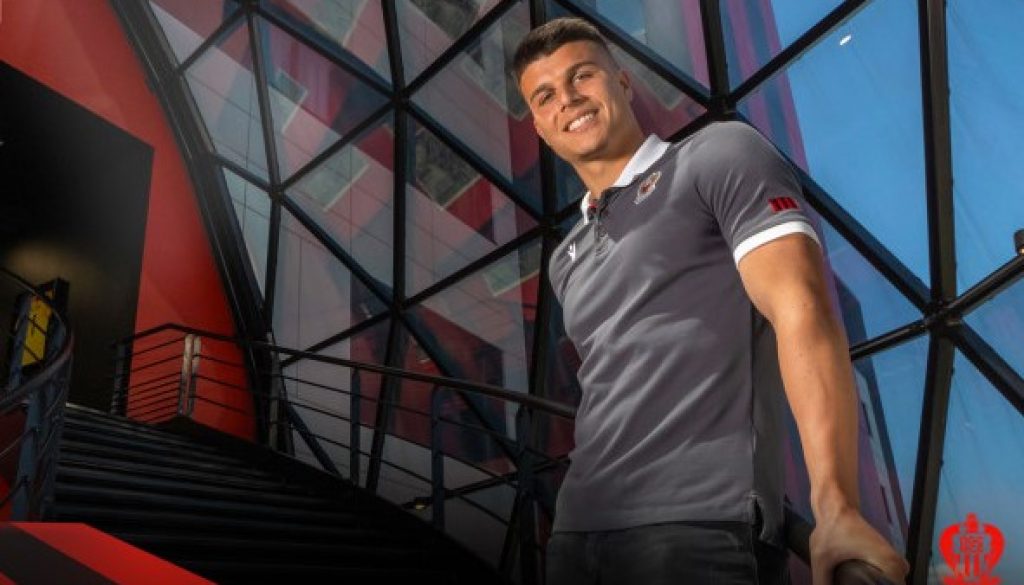 Флавиус Данилюк подписа договор с Ница bet365