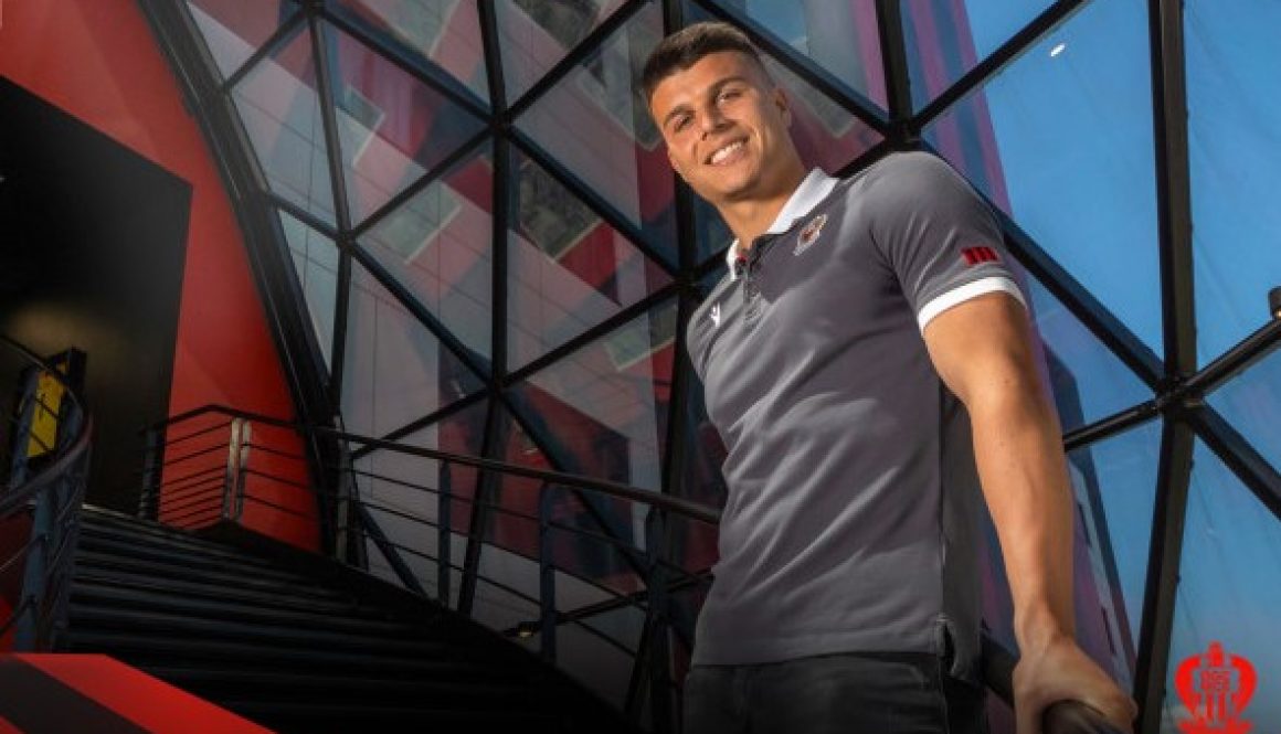Флавиус Данилюк подписа договор с Ница bet365