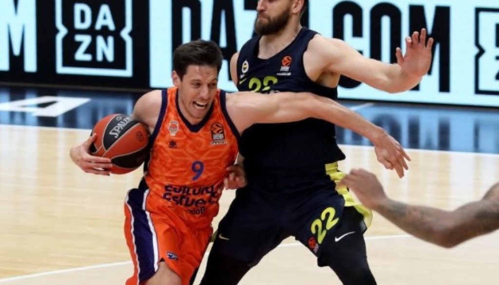 Валенсия победи с 66:52 Фенербахче bet365