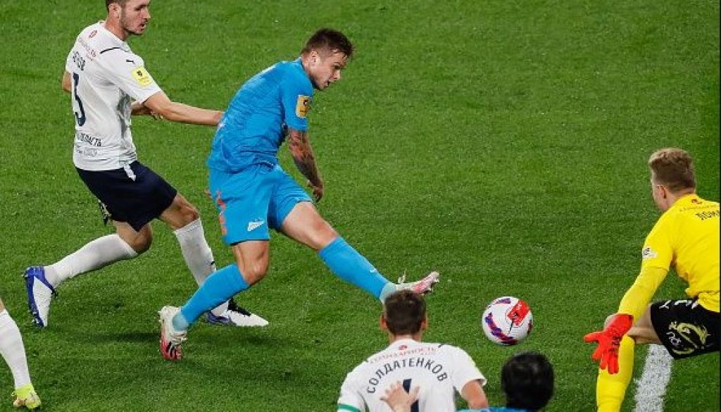 Зенит победи с 2:1 Криля Советов bet365