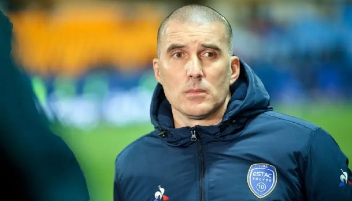 Троа се раздели с треньора си Лоран Батле по взаимно съгласие bet365
