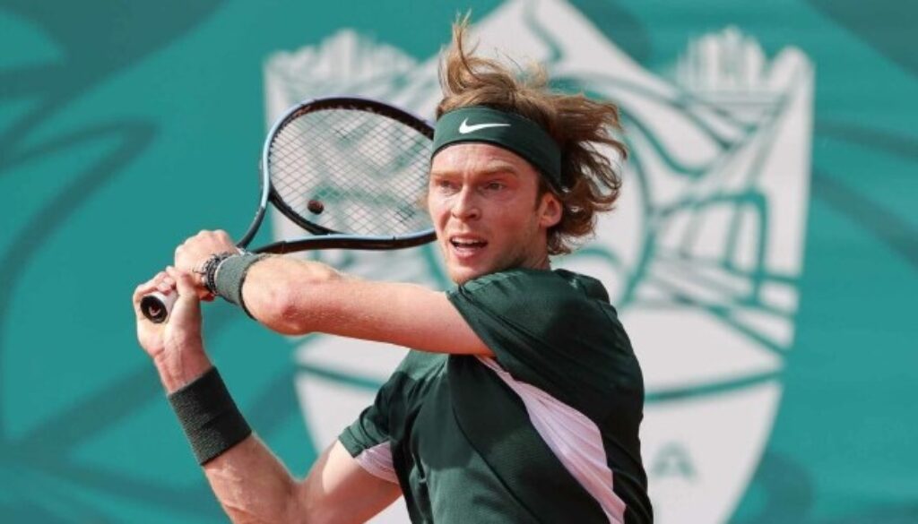 Андрей Рубльов и Новак Джокович ще играят на финала в Белград bet365