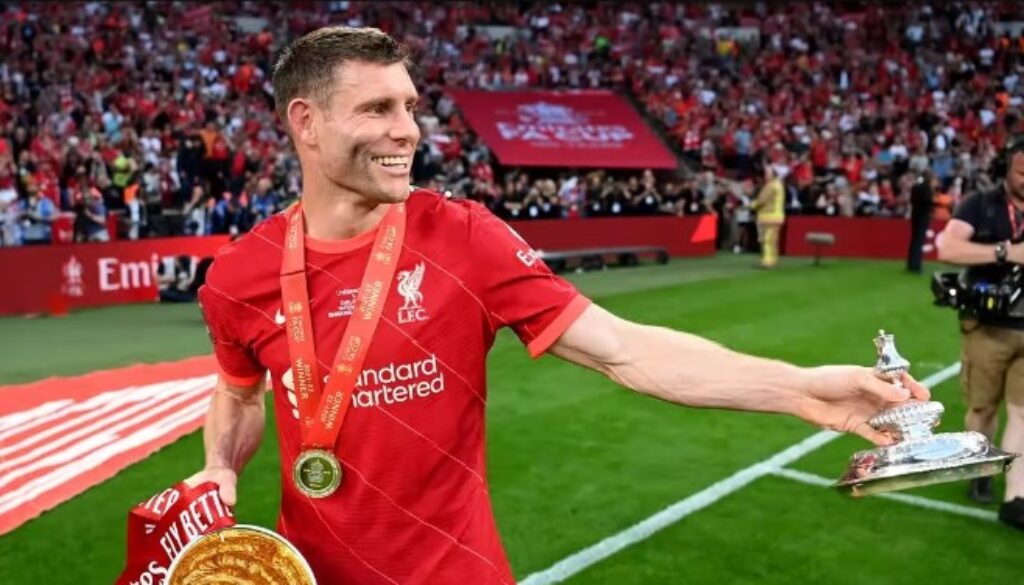Джеймс Милнър беше награден с Ордена на Британската империя bet365