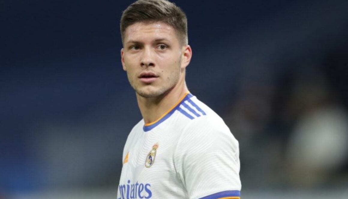 Фиорентина и Реал Мадрид продължават преговорите за Лука Йович bet365