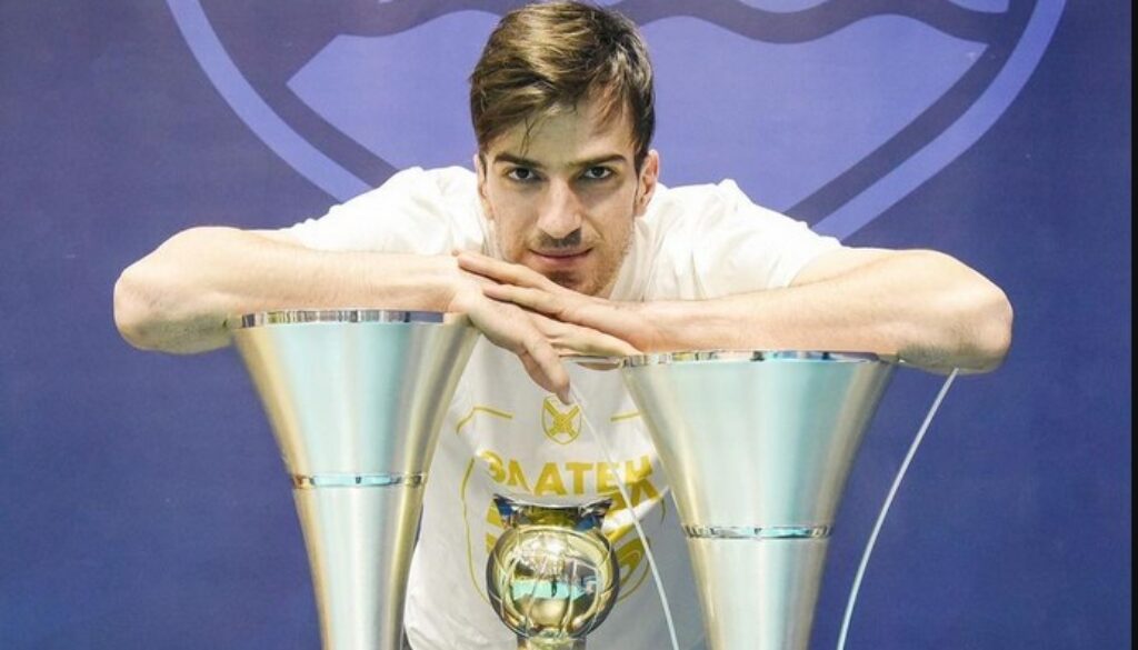 Хебър (Пазарджик) благодари на национала Николай Къртев bet365