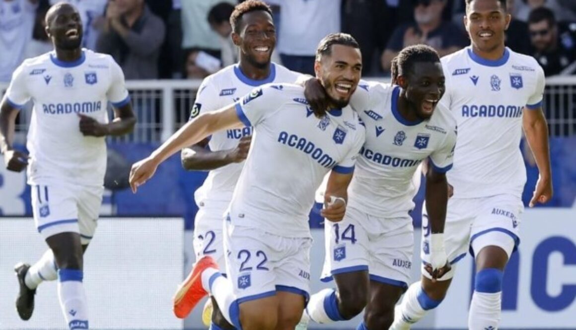 Оксер победи с 1:0 гостуващия Аячо bet365