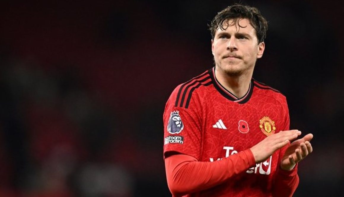 Виктор Линдельоф bet365